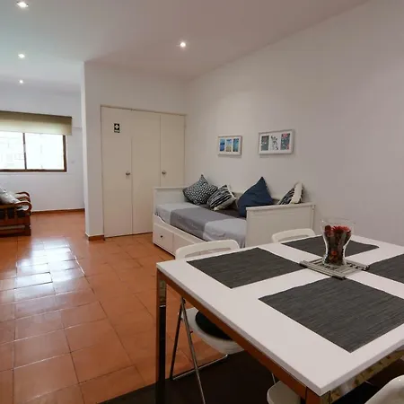 Charmosous Flat Apartman
