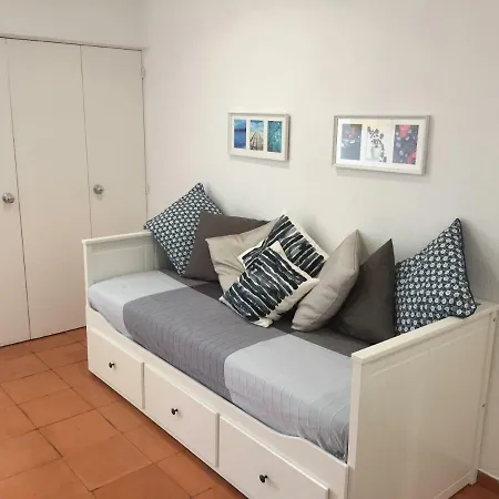 Апартаменты Charmosous Flat *
